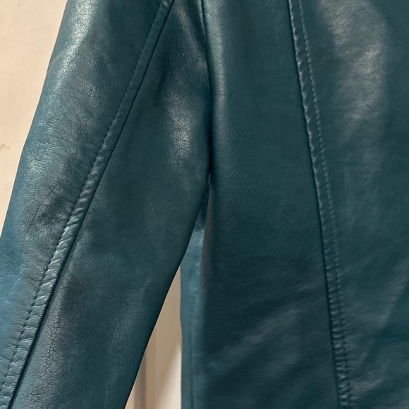 Coffee shop Teal pleather biker jacket xs. - Picture 8 of 11